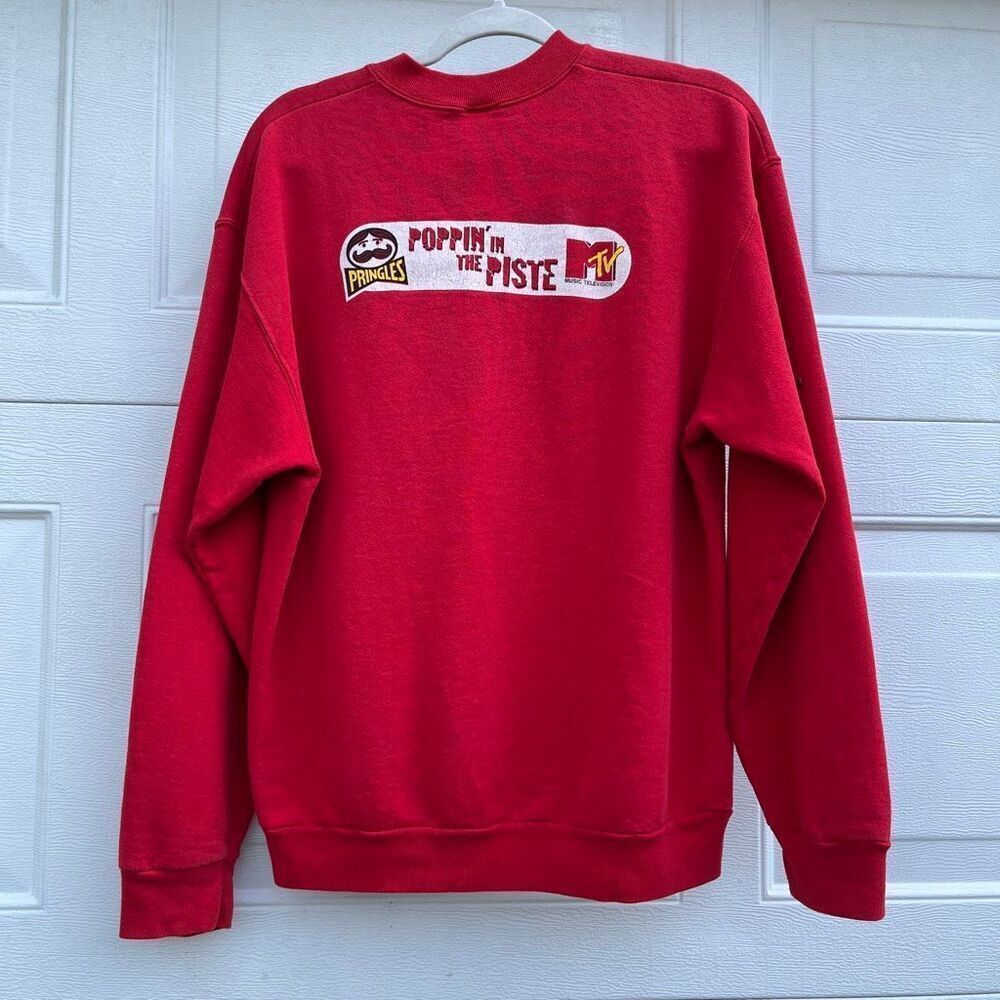 VTG 90s MTV Pringles Ski Snowboard Promo Sweatshirt Red Back Graphic L